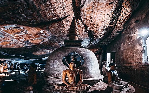 Dambulla Cave Temple